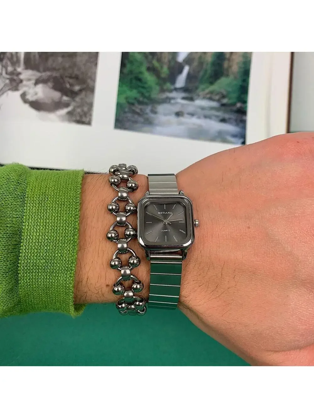 2000s Y2k style silver square watch. Classy sporty style watch. Stainless steel